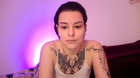 linanight online show from April 22, 6:27 pm