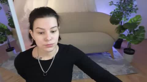 linanight online show from November 22, 10:01 pm