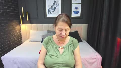 Linda online show from March 22, 8:20 am