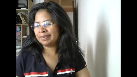 liora online show from May 31, 10:21 am