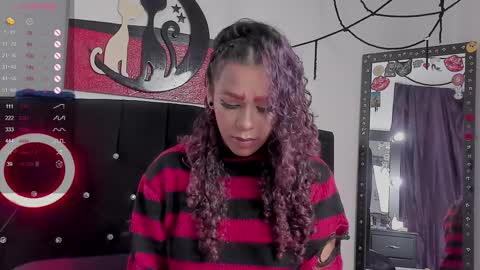 lips_sarasofia online show from October 16, 8:55 pm