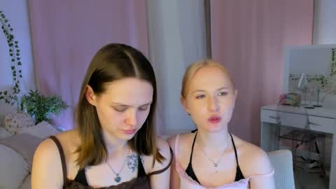 Lisa blonde  Alisa brunette next stream on Friday online show from April 9, 2:14 am