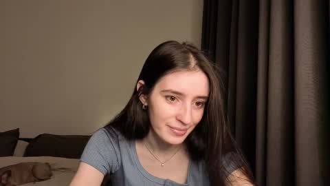 Lisa online show from April 5, 11:15 pm