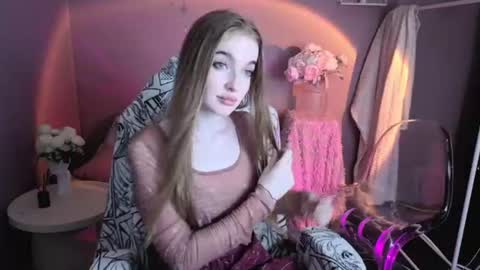 Lissa online show from June 26, 8:26 am