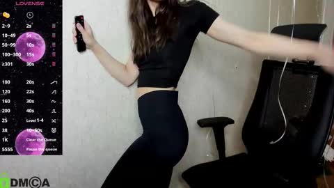 littleashleyy online show from March 5, 8:59 pm