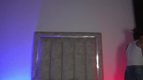 littlee_emma_ online show from July 26, 12:40 am