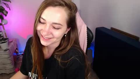 LIzaSwan online show from July 5, 9:04 am