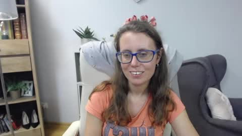 Lizzy online show from July 9, 8:06 am