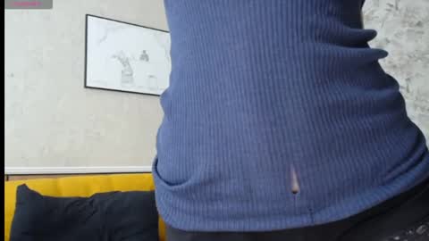 Lola online show from March 27, 11:11 am