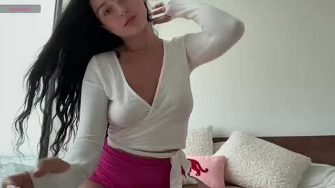 Lola online show from April 17, 4:03 am