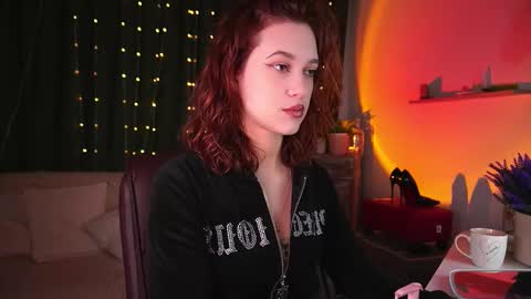 lolalemona online show from March 25, 10:29 am