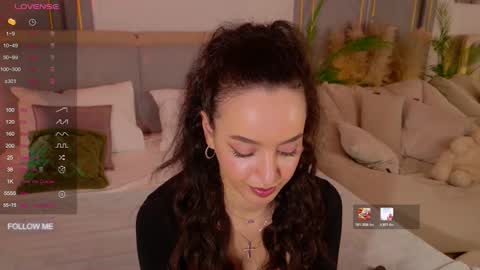 Lolly online show from March 14, 4:08 pm