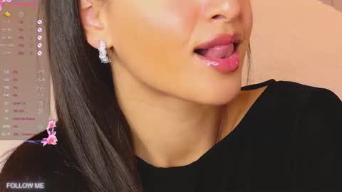 Lolly online show from November 15, 5:19 am