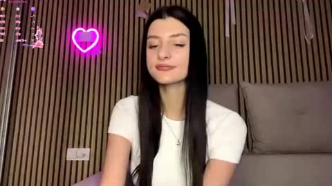 Tina online show from July 9, 5:48 pm