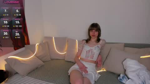 lorafisher online show from April 11, 8:34 pm