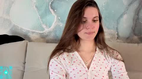 Chloe for Fan BlackHole online show from April 11, 6:22 pm