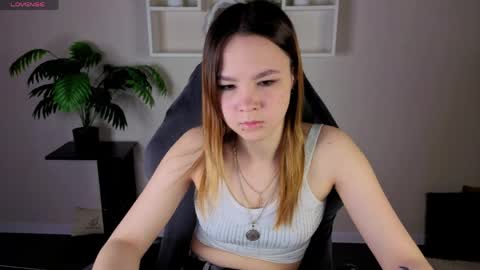 LORI online show from May 10, 9:11 am