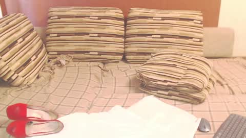 Louise Love online show from April 8, 12:29 pm