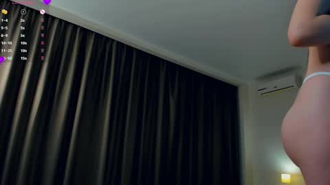 Brook and Del online show from December 5, 9:16 pm