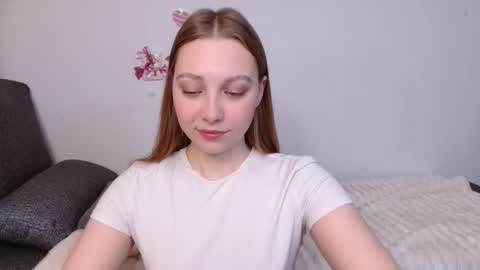 love bella  online show from March 24, 12:27 am