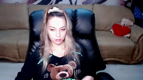 private open online show from June 8, 2:07 pm