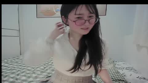 DANA KIM online show from May 11, 4:04 pm