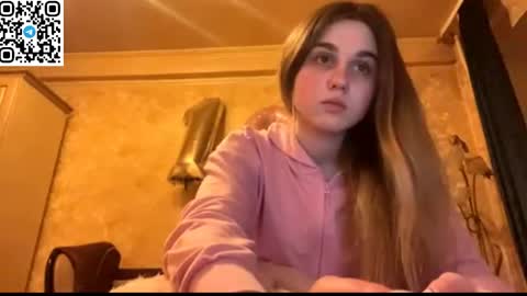 ELA online show from April 11, 6:22 pm