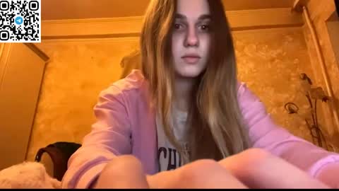 ELA online show from April 10, 6:14 pm