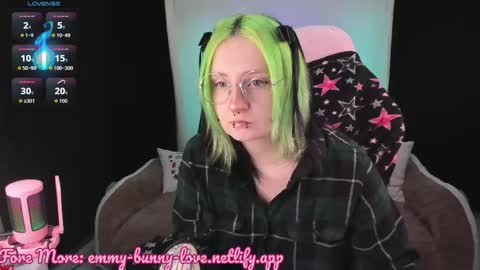 Emmy online show from November 17, 5:13 pm