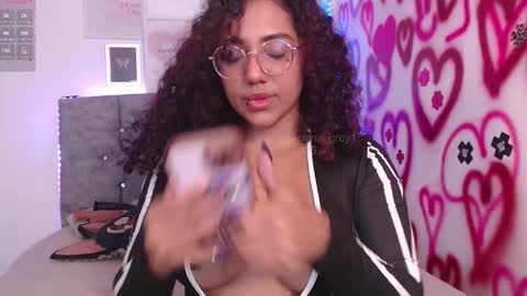 Luana grey1 on ig online show from February 28, 9:04 am