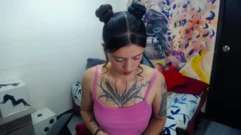lucia_evans21 online show from April 21, 1:53 am