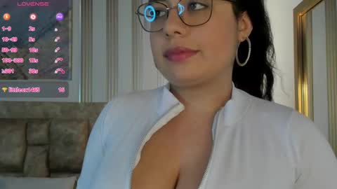 luciana online show from December 21, 3:53 pm