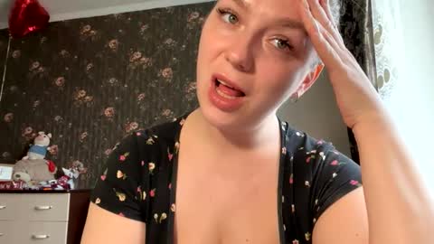 lucky_foryou_baby online show from April 2, 9:18 am