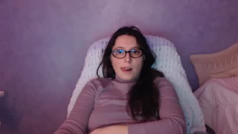 luckylinda23 online show from March 12, 4:20 pm