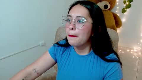 lucy1609 online show from November 3, 8:35 pm