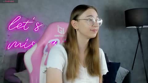 Lucy online show from July 2, 12:54 am