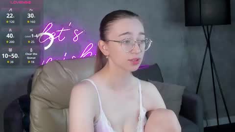 Lucy online show from July 28, 12:41 am