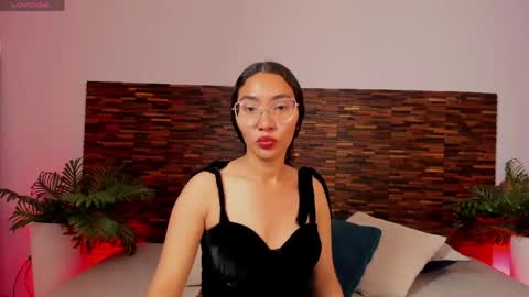 Lucy Liiu online show from June 1, 7:59 pm