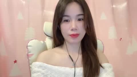 Luna online show from May 7, 4:00 pm
