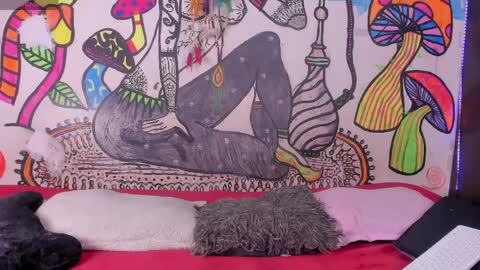 luna_gc online show from April 5, 12:20 am