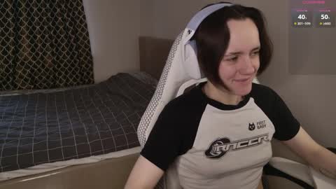 luna_loveeee online show from April 4, 4:55 am