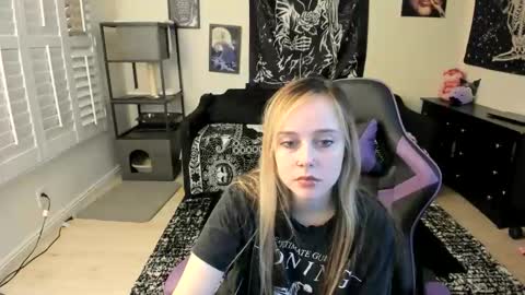 Luna online show from March 18, 4:39 am