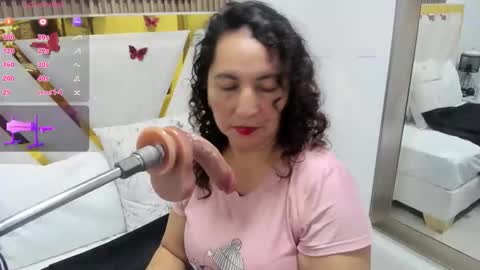 luna_naughty1 online show from March 11, 10:56 pm