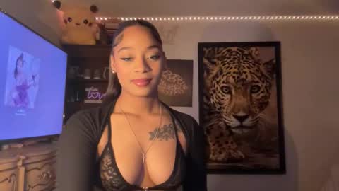 lunaa_11 online show from November 17, 4:46 am