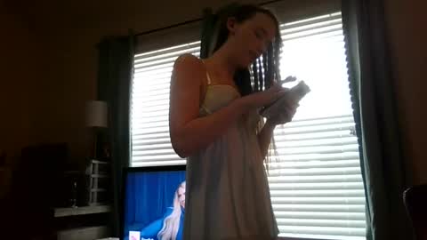 lunapixie2020 online show from February 21, 10:48 pm