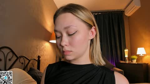 Ayla online show from January 9, 9:47 pm