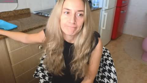  Luna online show from April 3, 1:42 pm