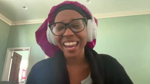 lunchboxgirl online show from October 7, 2:43 pm