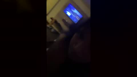 lusicous online show from August 9, 9:46 am