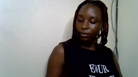 lutino_lovebirds online show from July 8, 5:09 am